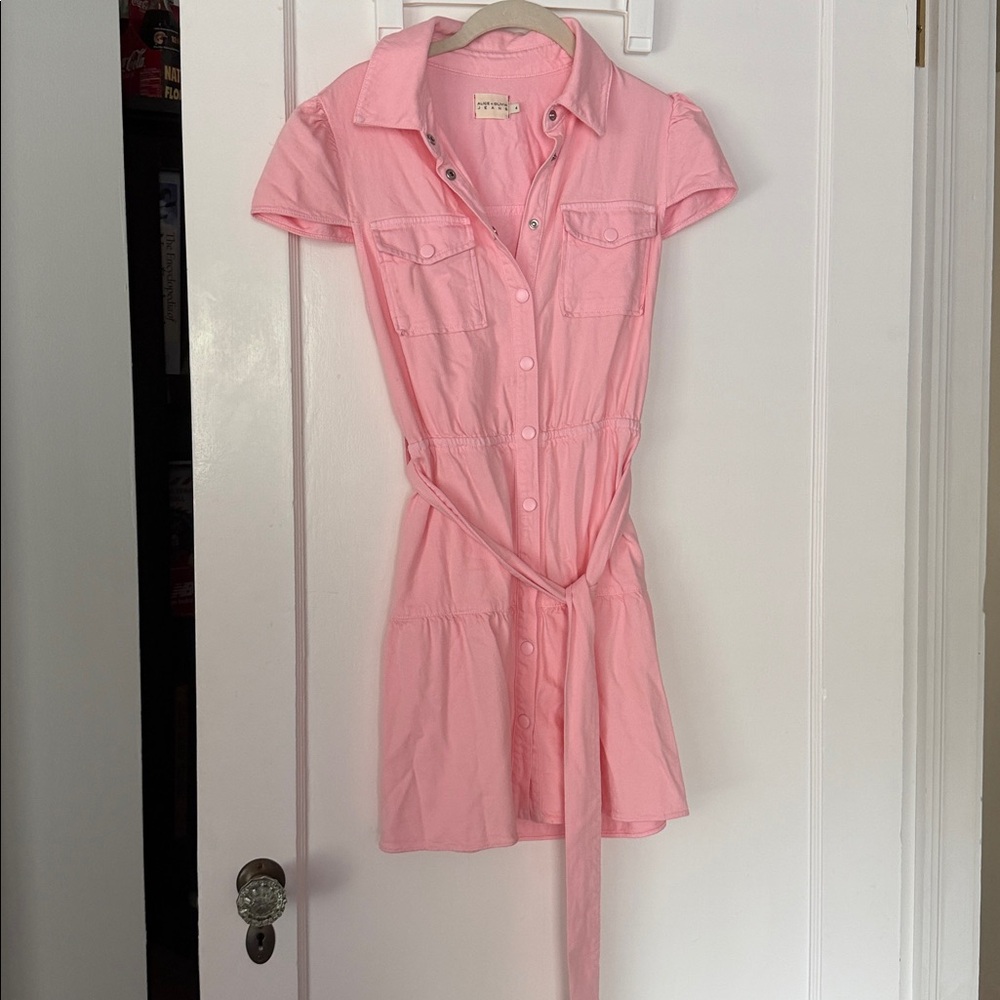 Alice + Olivia Jeans Miranda Denim Belted Dress - Picture 4 of 7
